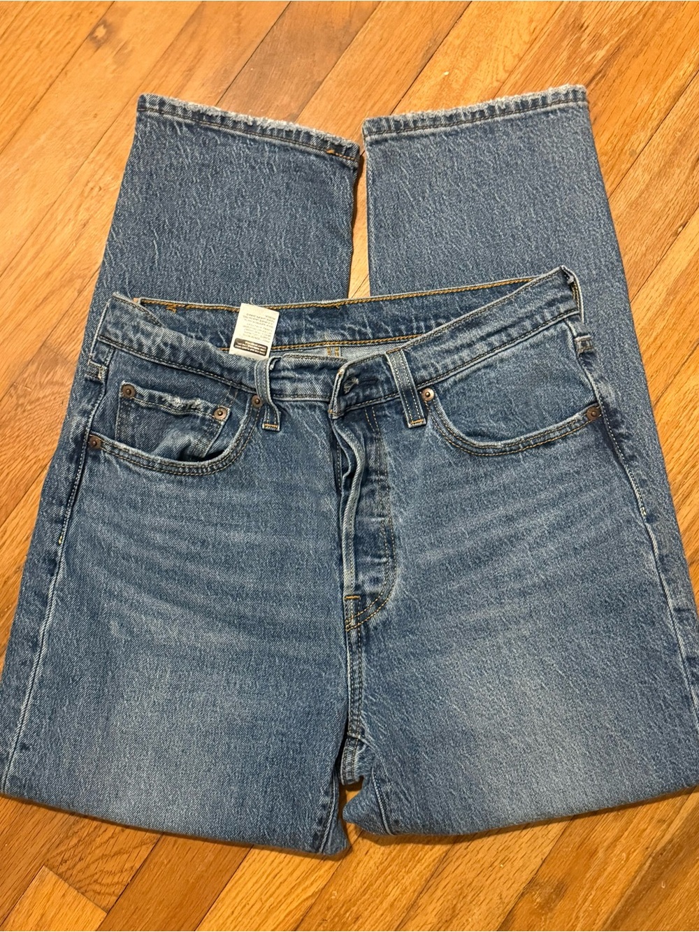 Levi’s 401 Women’s Jeans